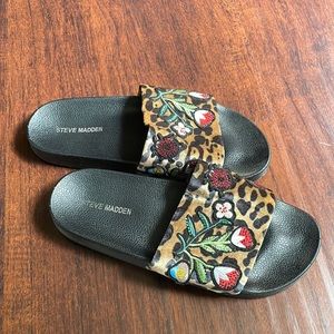 Steve Madden Tropical Cheetah slides